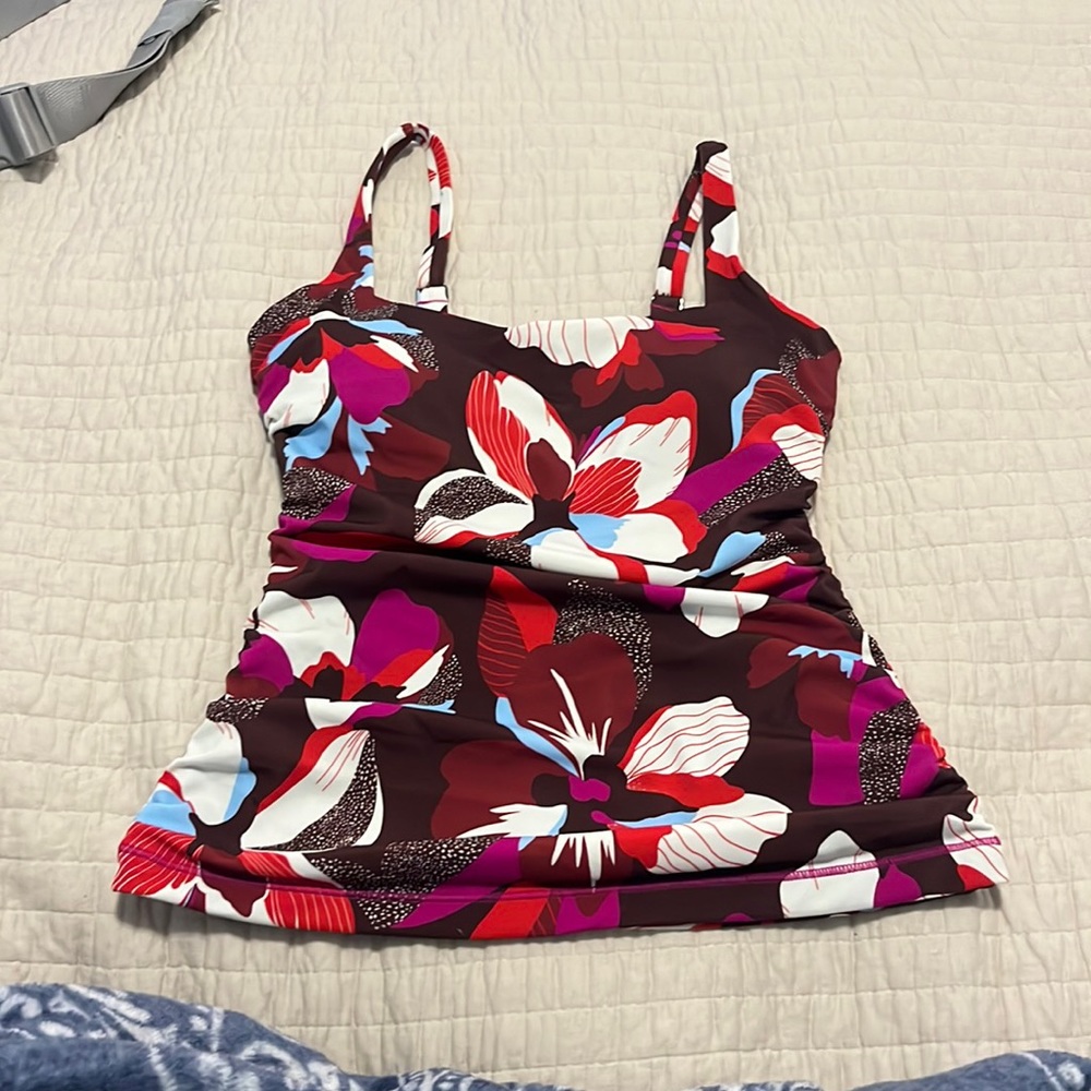 Women’s Athlete swim top